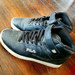 Black Filas